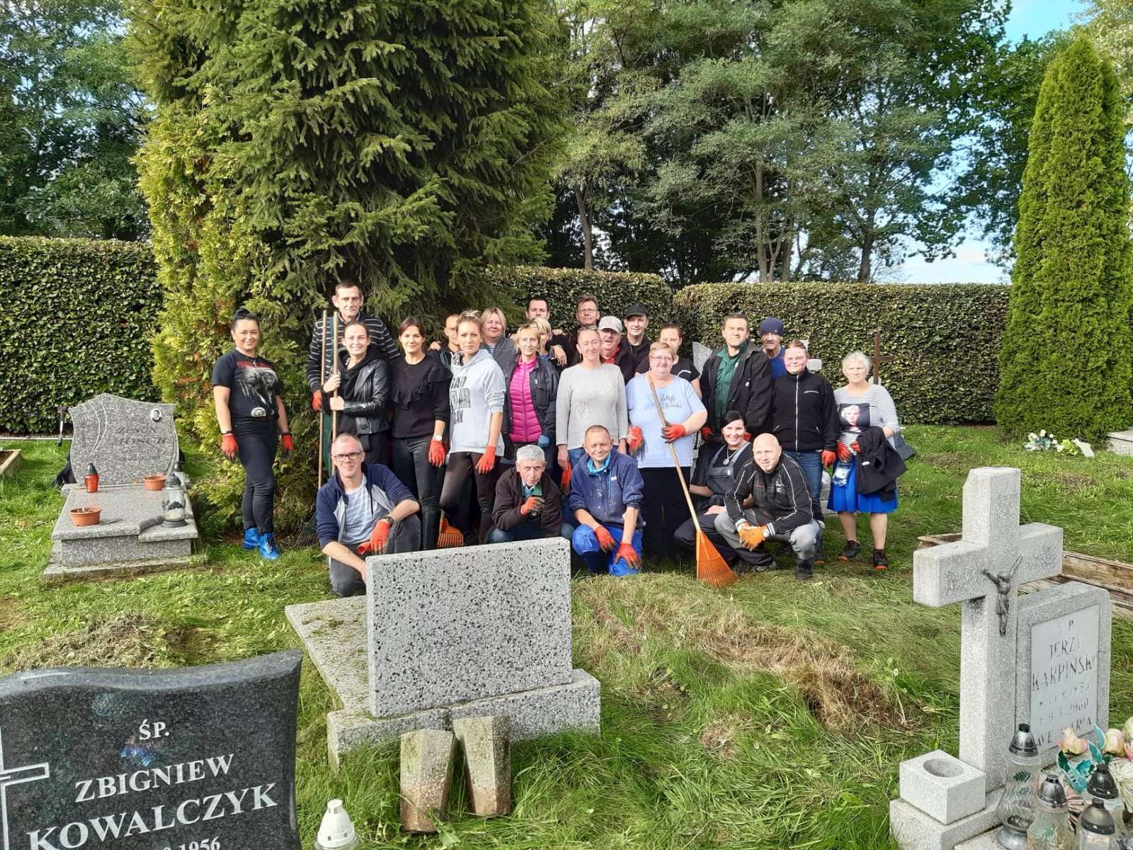 Posprzątaliśmy groby naszych podopiecznych