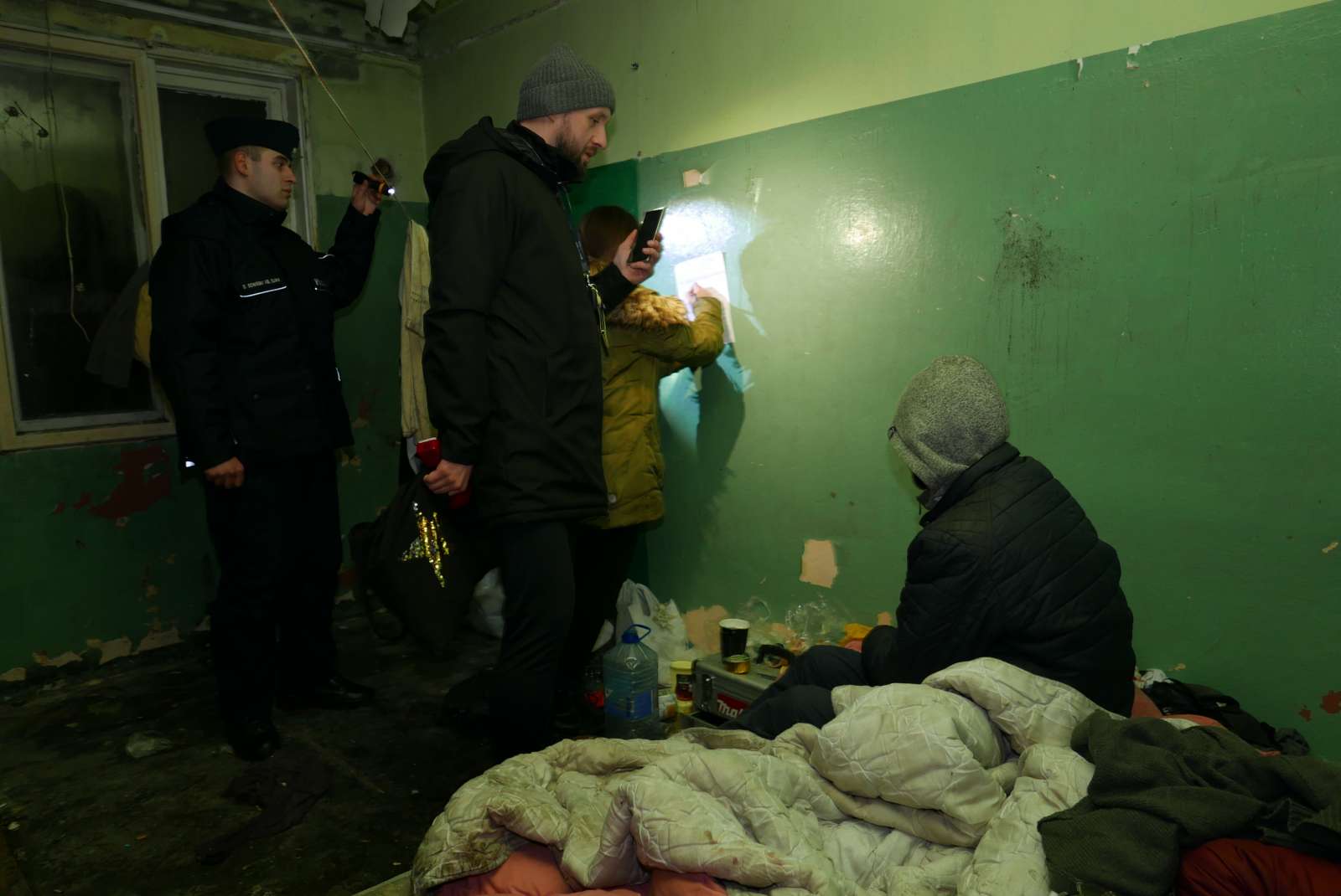 Badali osoby bezdomne