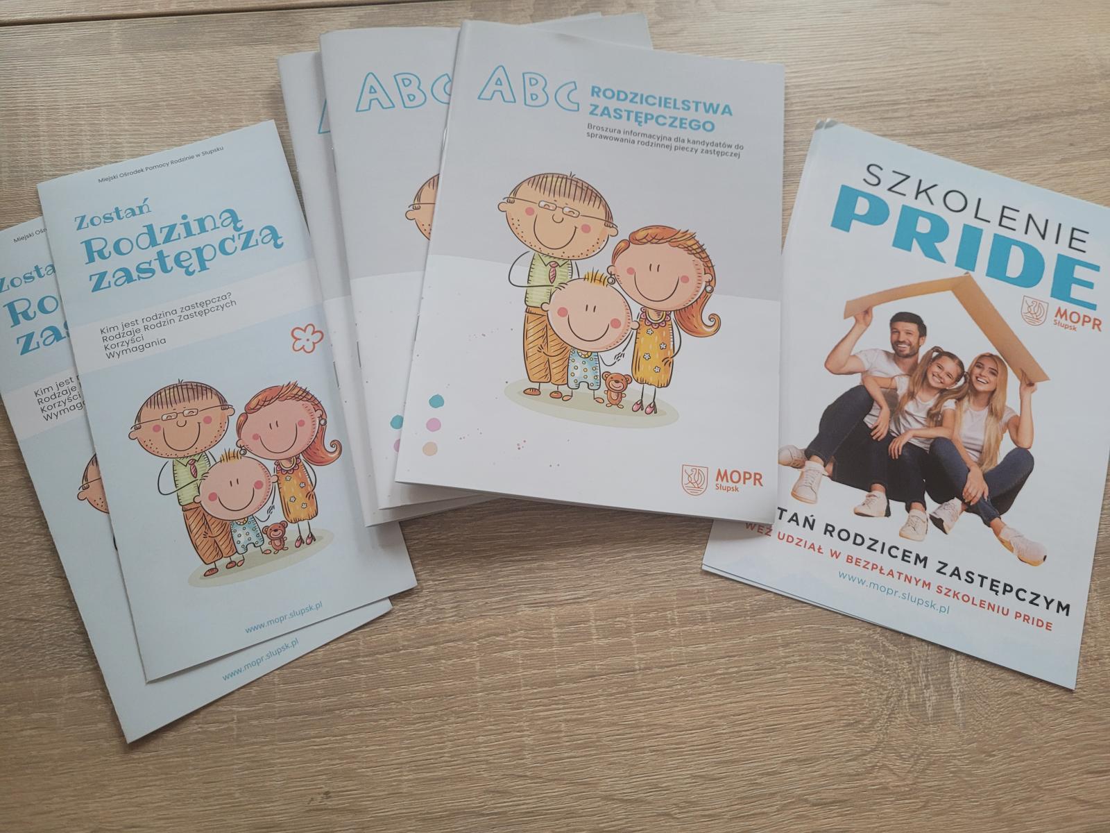Prezentujemy nasze nowe materiały promocyjne dla kandydatów na rodziny zastępcze!