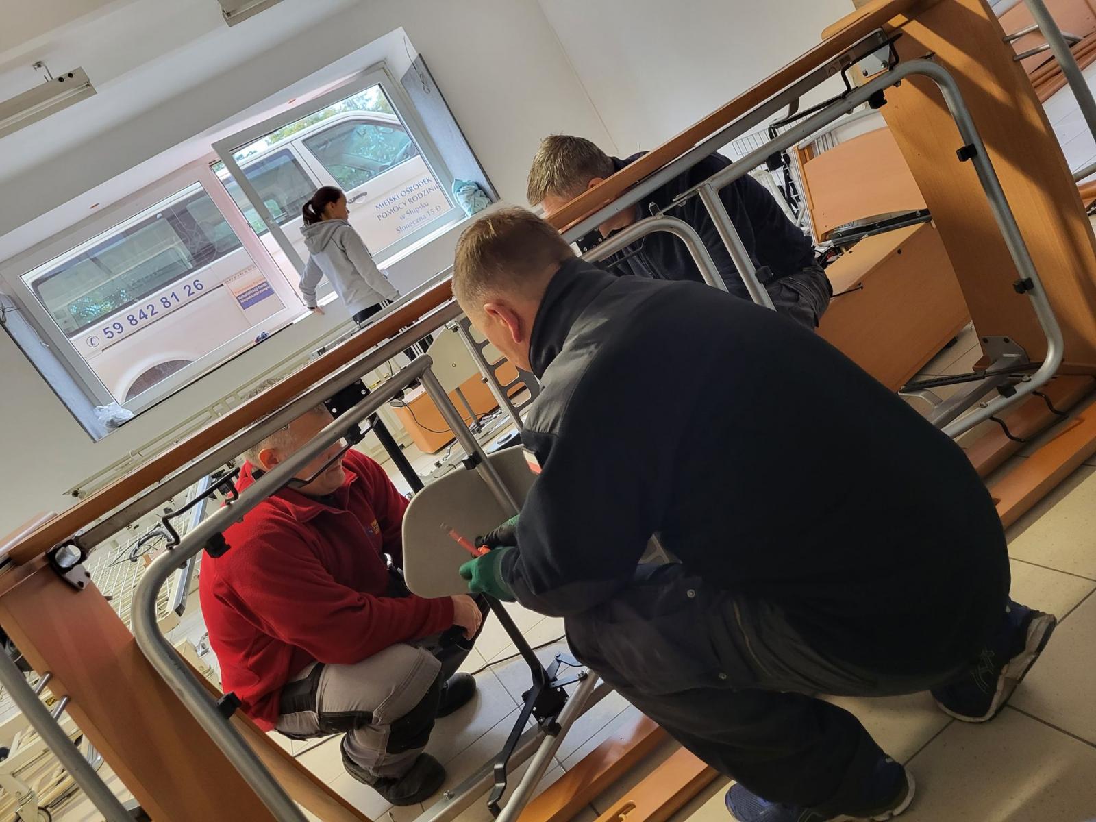 Serdeczne podziękowania za dotychczasową współpracę z Panami konserwatorami