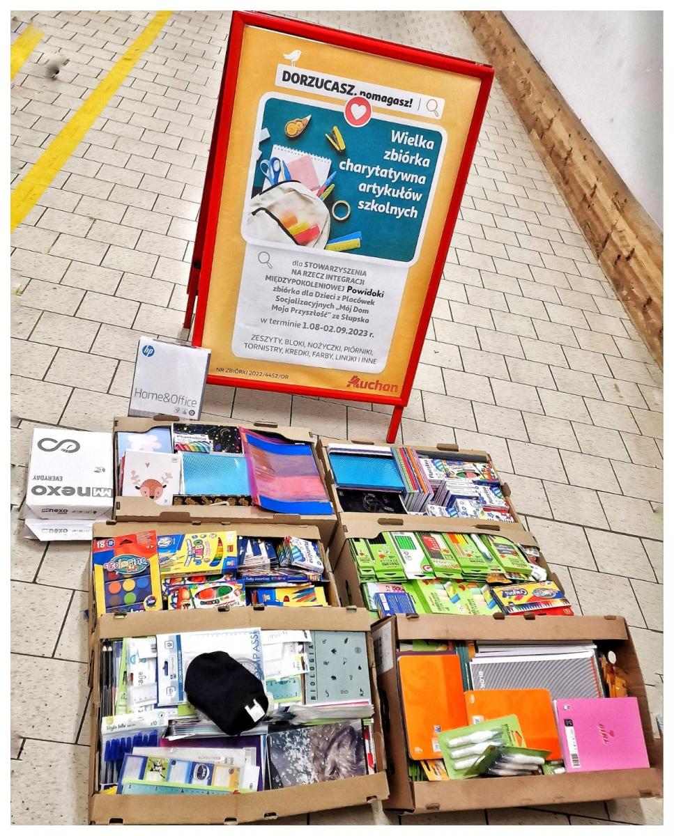 Zbiórka artykułów szkolnych dla podopiecznych Placówek zakończona sukcesem