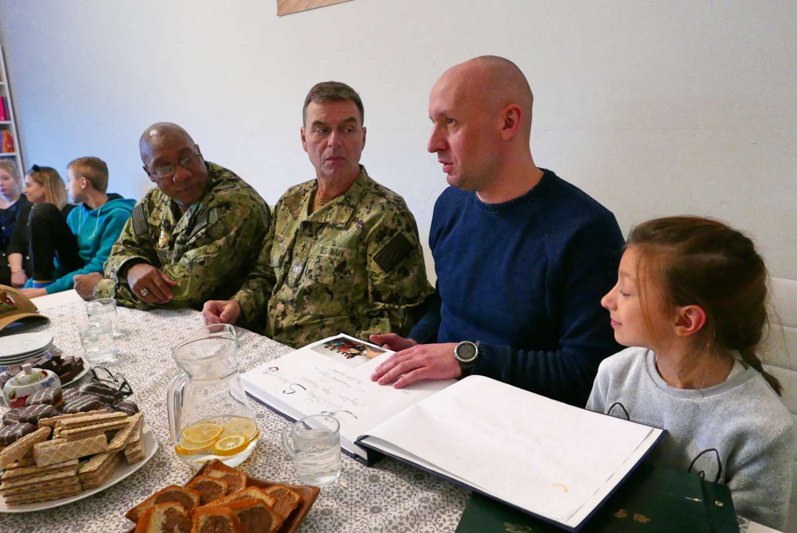 Książki od marynarzy USA