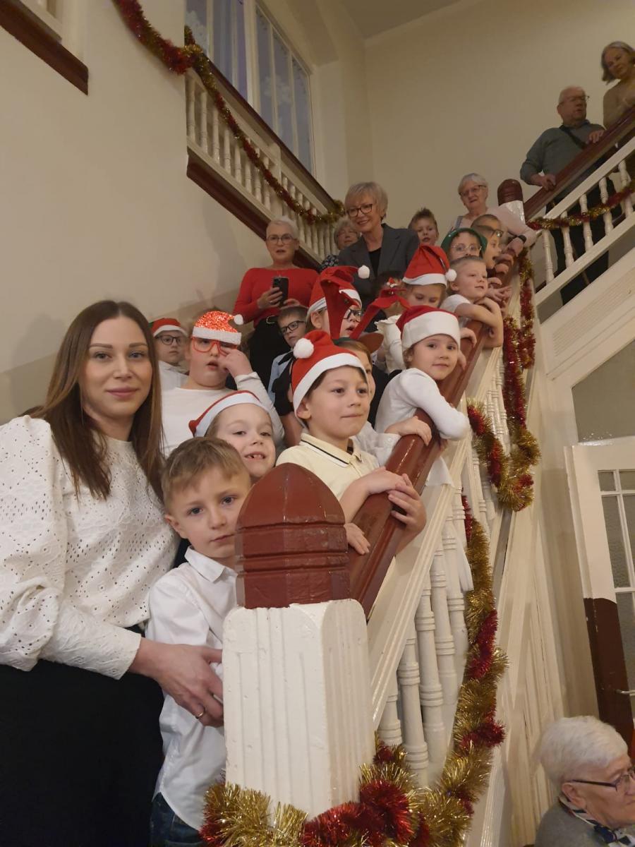 Wzruszające przedświąteczne spotkanie w DDPS „Bezpieczna Przystań”