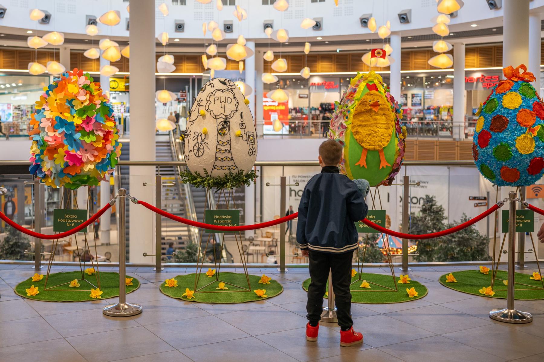 Zagłosuj na jaja wykonane przez dzieci z Placówek i pomóż otrzymać atrakcyjną nagrodę!