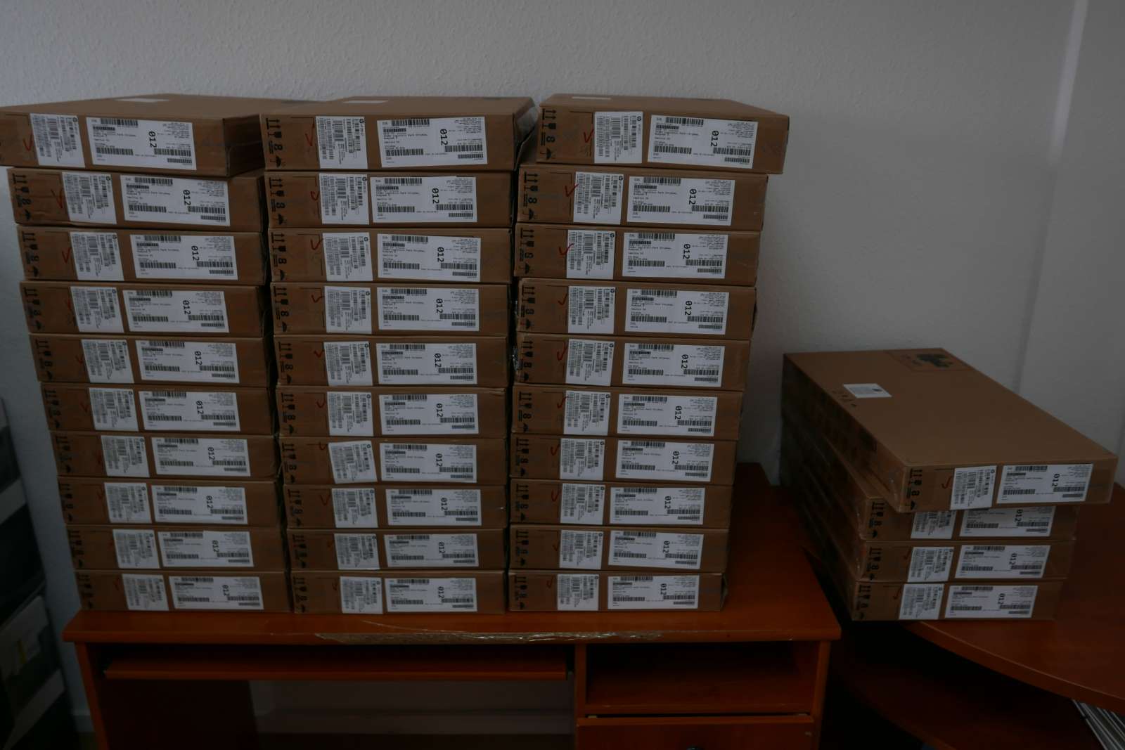 Przekazalismy sprzet multimedialny i komputerowy